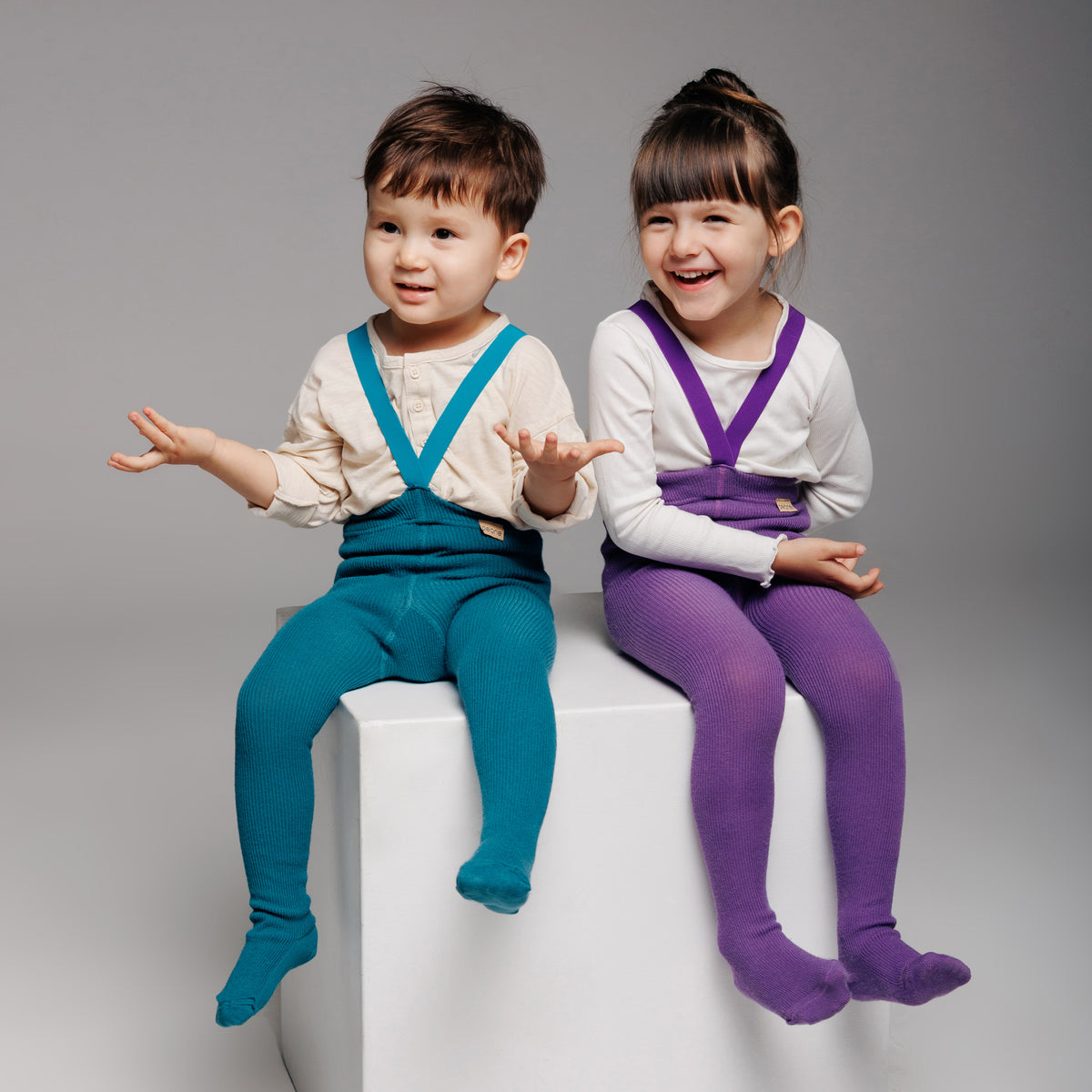 Alpaca Tights with Braces - Plum Purple